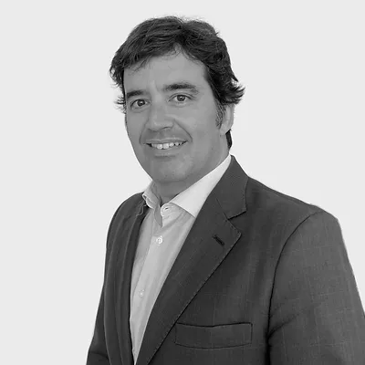 Alex Aguilar socio